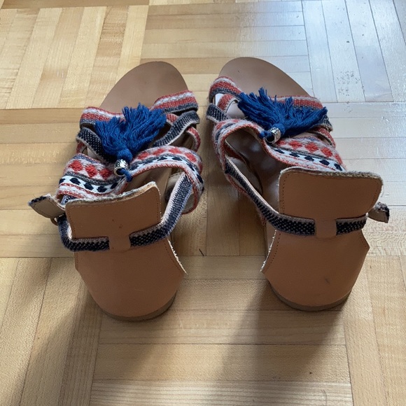 Zara tan/brown leather strappy blue tassel flat sandals, women’s EUR 37 / US 6.5 - Picture 6 of 13